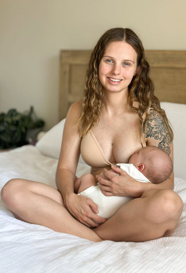 授乳用プランジコンフォートブラ – ノンワイヤー モールドカップ